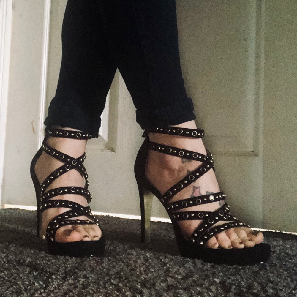 Adrianna Papell heels